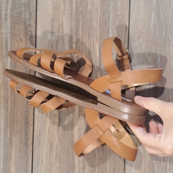 Steve Madden Like New Sweeti strappy shoes sandals flats sz 8M - Picture 7 of 11